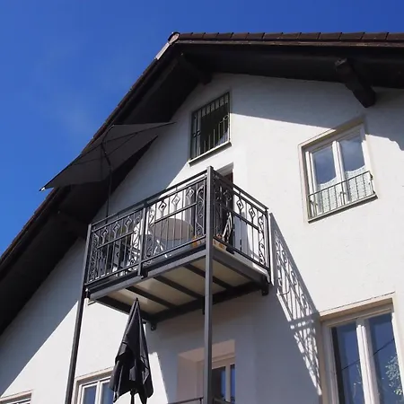 Im Juchhe Apartman *